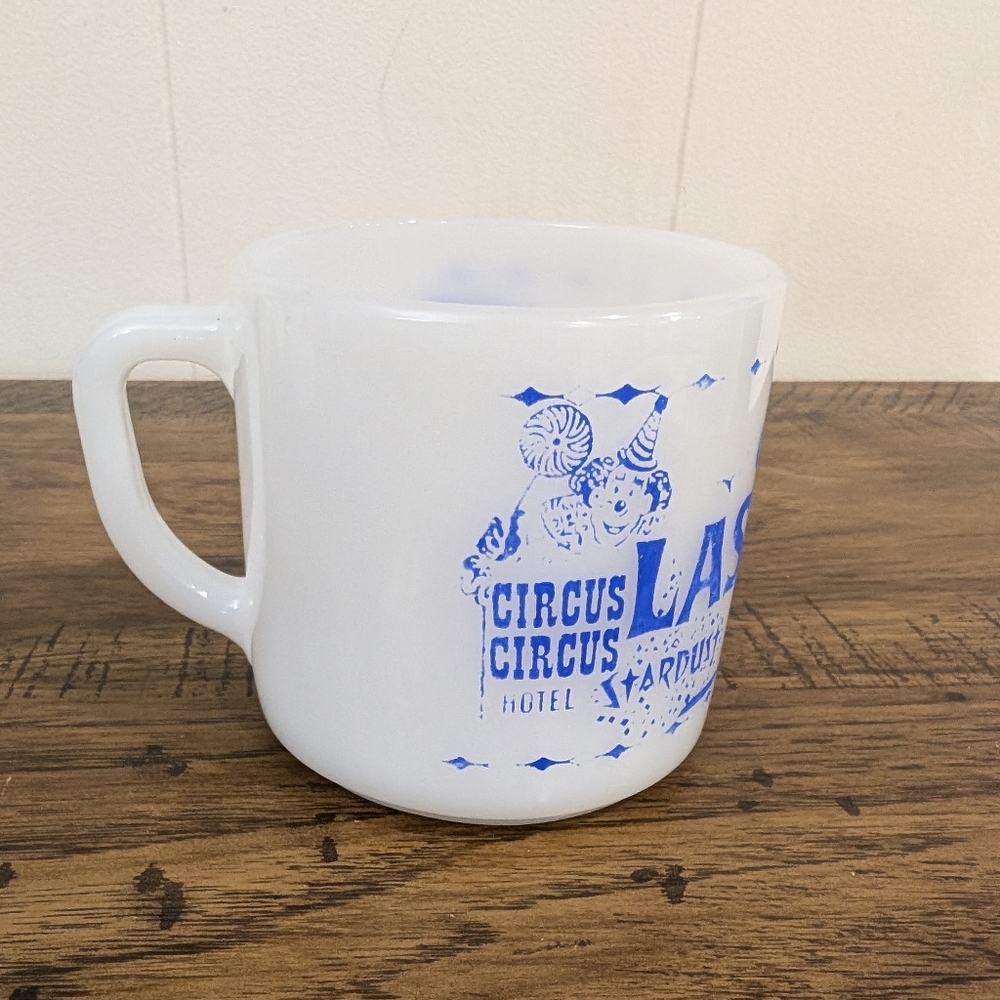 RARE Vintage Federal Milk Glass Mug Las Vegas Nevada NV Casino Center Mug Strip - Picture 7 of 10